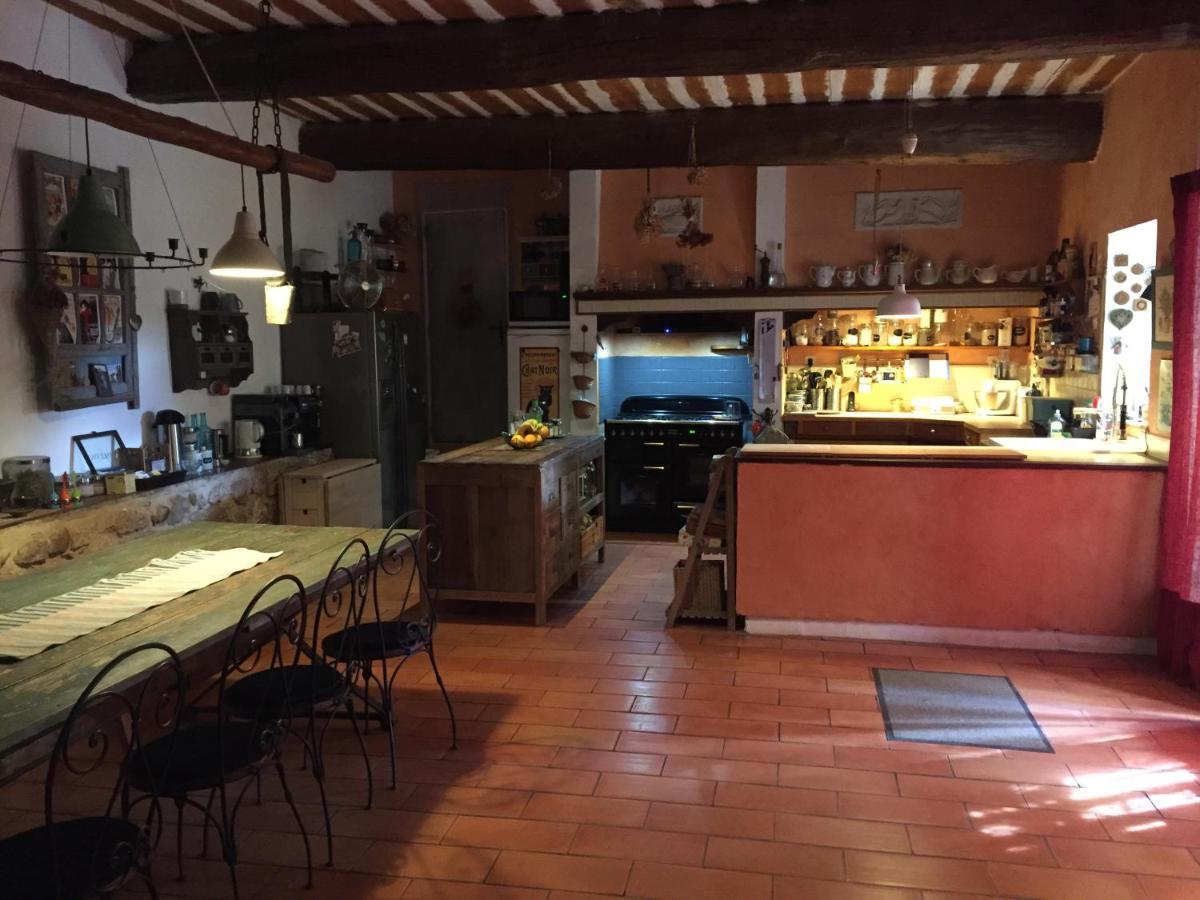 La Colombiere Du Chateau Bed & Breakfast