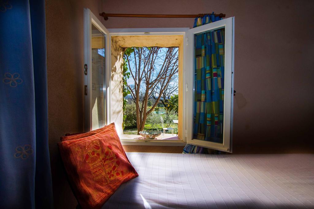 La Colombiere Du Chateau Bed & Breakfast 3*